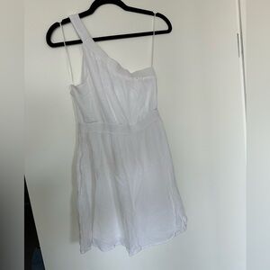 White sun dress with pockets
